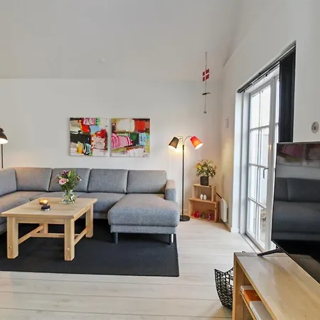 Todorka - 800m From The Sea By Interhome *